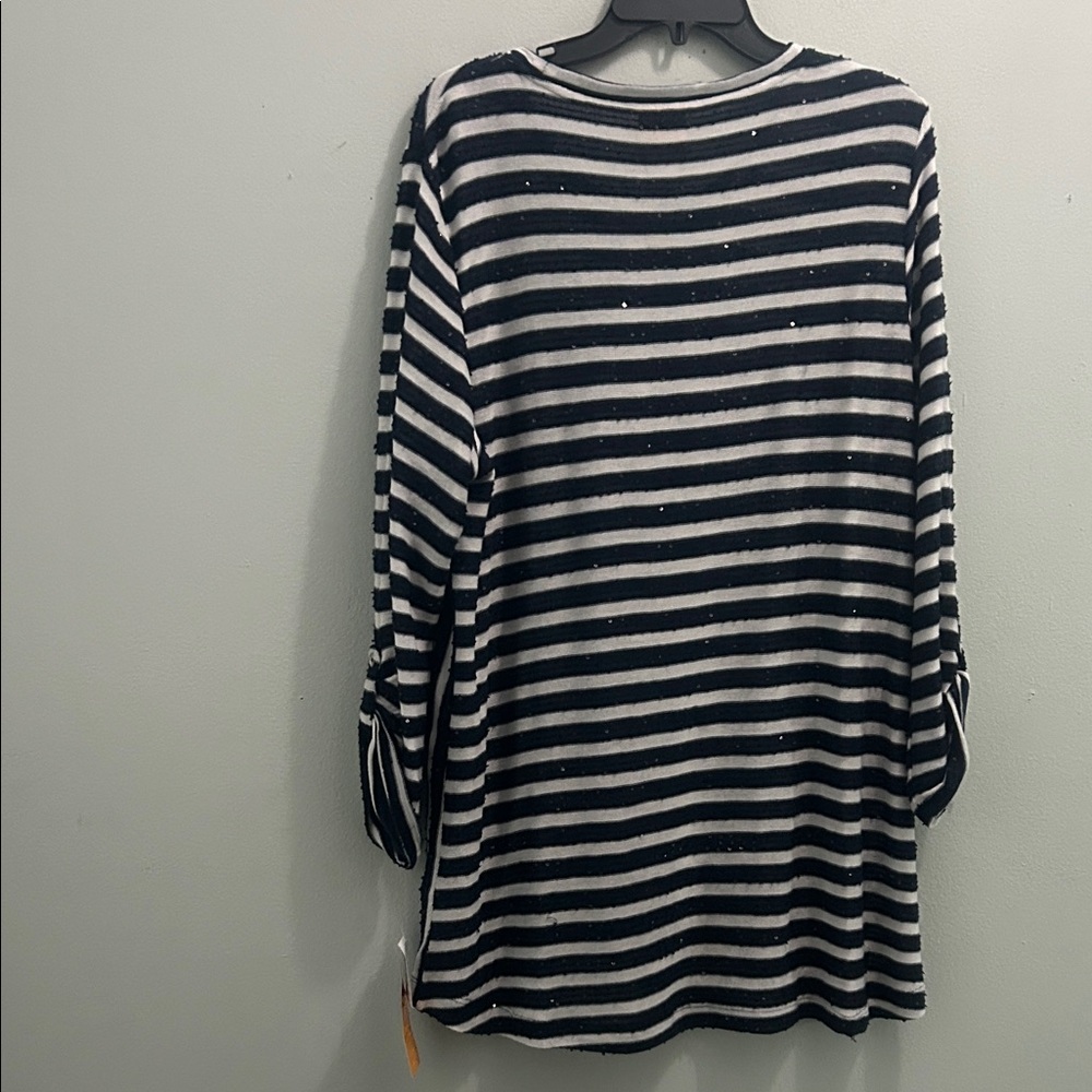 Black and White Striped Long adjustable Sleeve Top with sequin beading - Picture 2 of 6